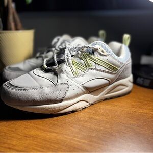 KAHRU Stylish Gray and White Sneakers